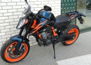 KTM Duke 890R image